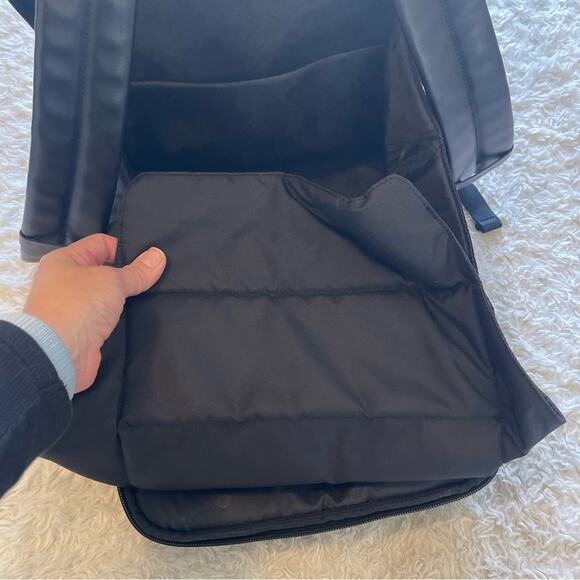 Paperclip Jojo Chic Changing Pad Bag Ivory/Black - Picture 12 of 12